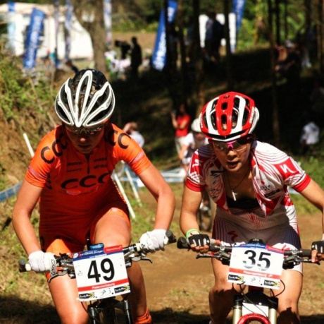 Chinka Chengyuan Ren (SPECIALIZED RACING) wygrała pierwszy Puchar