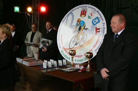 Dominik Oborski (KS PIAST ZPAS WINSAN Nowa Ruda) wygrał wyścig