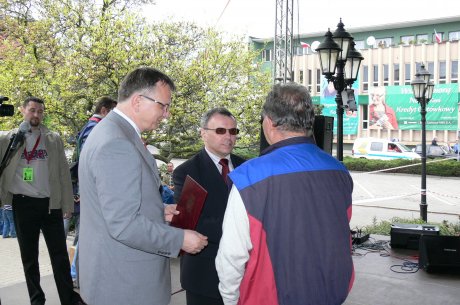 Dominik Oborski (KS PIAST ZPAS WINSAN Nowa Ruda) wygrał wyścig