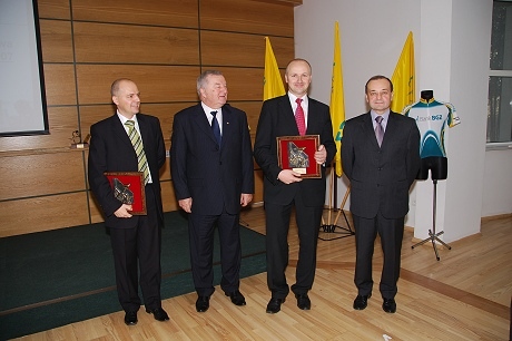 Najlepsze Regionalne Związki Kolarskie odebrały w siedzibie Banku