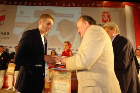 Ślubowanie kolarzy szosowych przed wyjazdem na Igrzyska XXIX Olimpiady